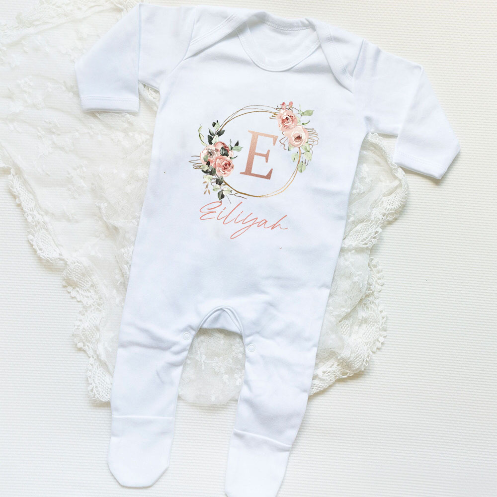 Personalised Baby Girl Sleepsu - Baby Clothing Name recensione e prezzo